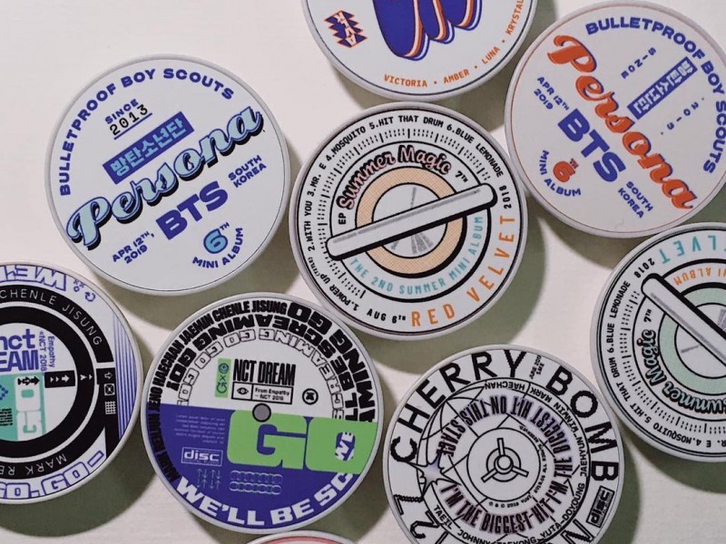 Đế giữ điện thoại BTS