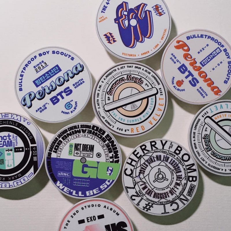 Đế giữ điện thoại BTS